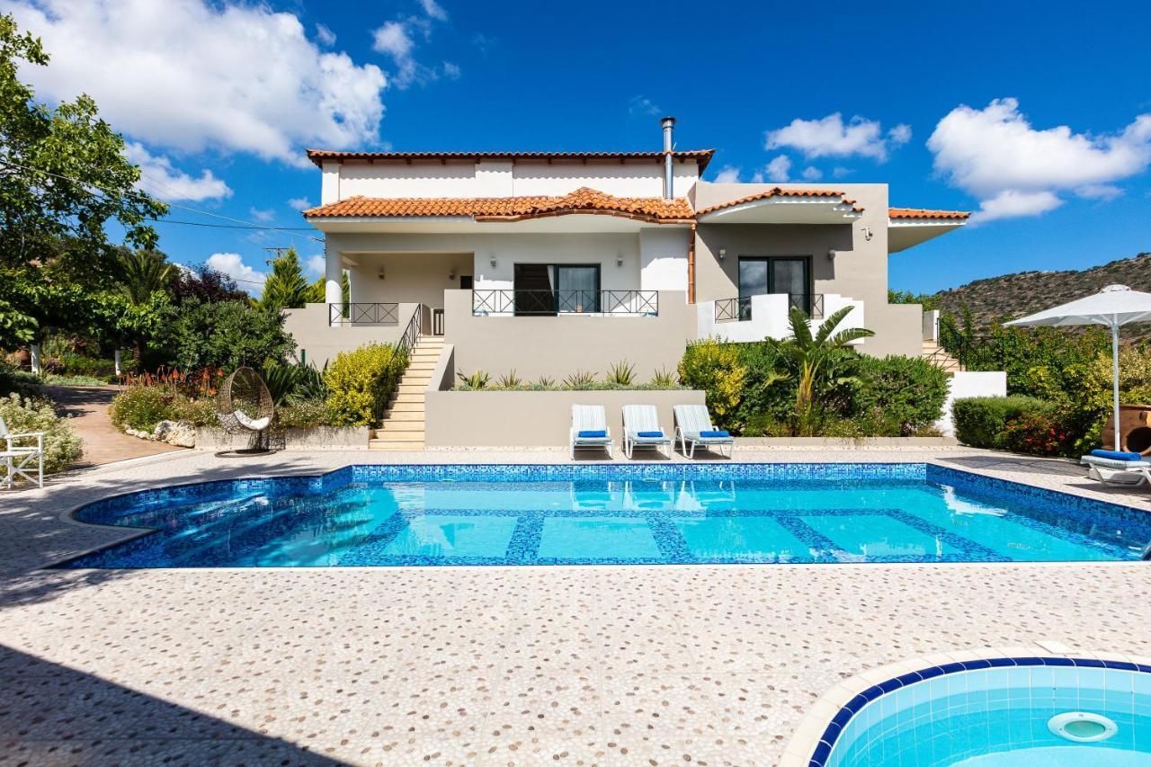 Alonia Villa, Refined Living With 50M2 Private Pool, By Thinkvilla Melidhonion  Exterior photo