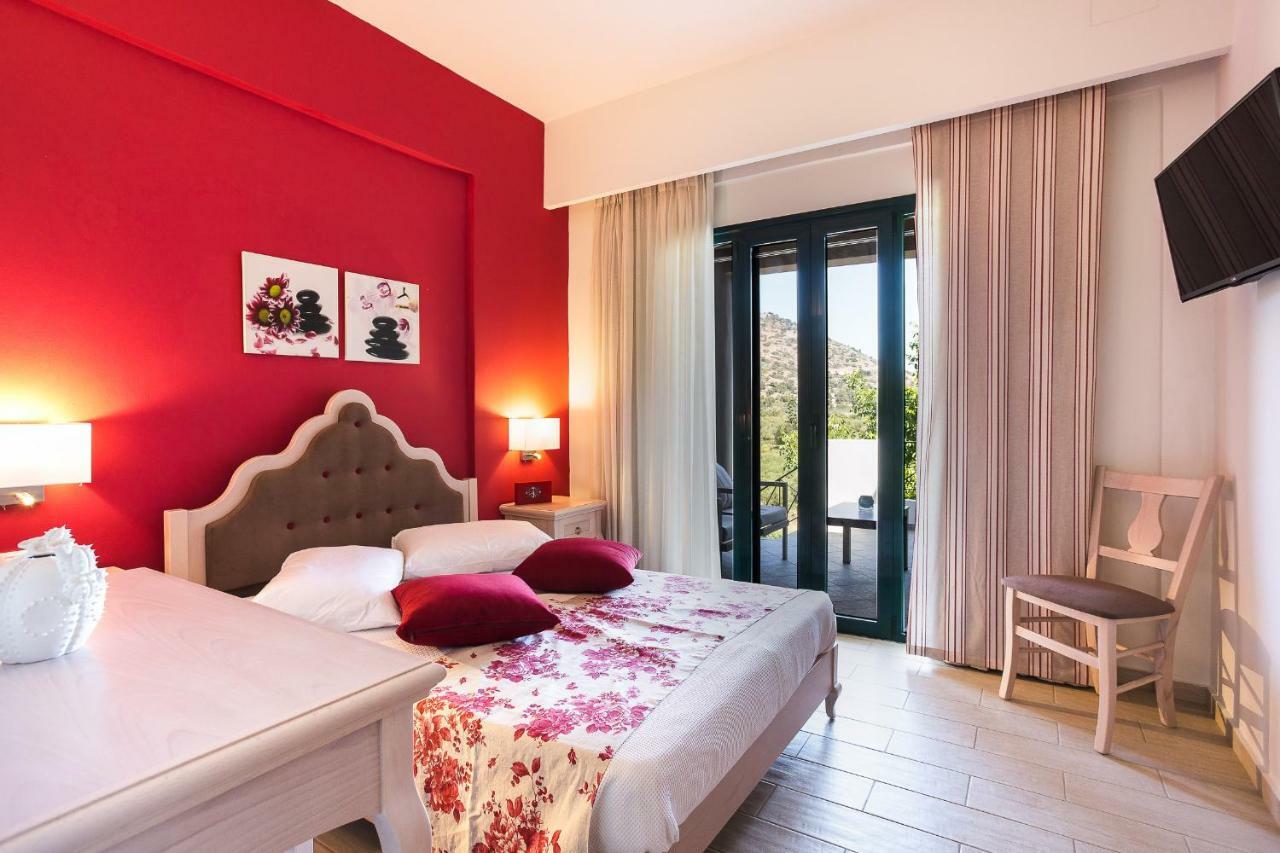 Alonia Villa, Refined Living With 50M2 Private Pool, By Thinkvilla Melidhonion  Exterior photo